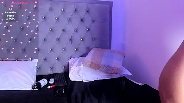 AriannaDavis online show from 25, 1, 2025