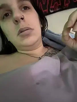 menaceswife online show from 2, 2, 2025