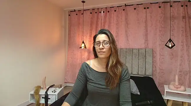 VioletaScott  online show from 13, 2, 2025