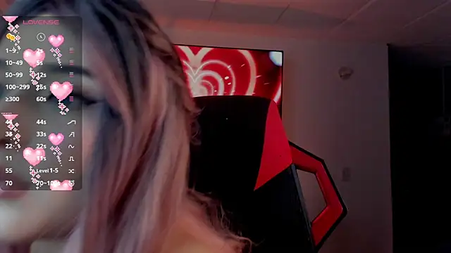 Snapshot of Charlotte_greys chatting on 10, 11, 2025 Charlotte greys online show from 10, 11, 2025