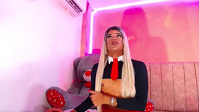 Snapshot of vanessa_nauthygirls chatting on 24, 2, 2025 vanessa nauthygirls online show from 24, 2, 2025