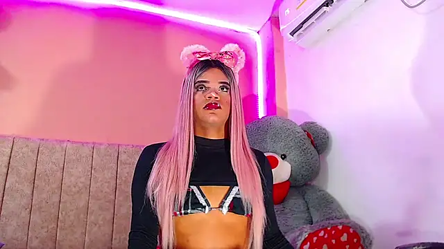 Snapshot of vanessa_nauthygirls chatting on 19, 3, 2025 vanessa nauthygirls online show from 19, 3, 2025