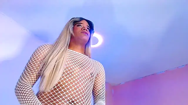 Snapshot of vanessa_nauthygirls chatting on 2, 10, 2025 vanessa nauthygirls online show from 2, 10, 2025