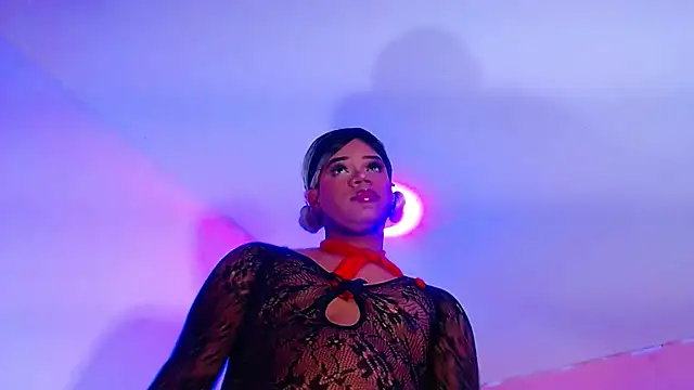 Snapshot of vanessa_nauthygirls chatting on 9, 10, 2025 vanessa nauthygirls online show from 9, 10, 2025