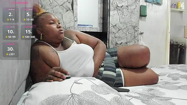 briyinabloom  online show from 19, 3, 2025