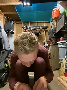 bentoverblonde online show from 31, 10, 2025