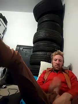 bentoverblonde online show from 18, 11, 2025