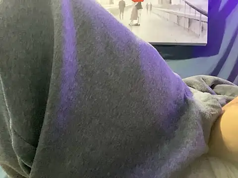 Snapshot of BigMac1596 chatting on 22, 9, 2025 BigMac1596 online show from 22, 9, 2025