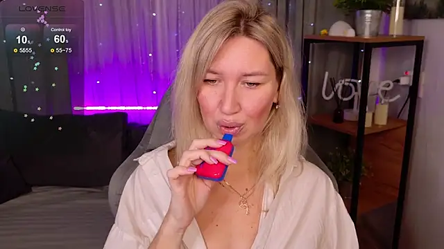 MilaBott online show from 11, 11, 2025