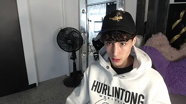 gojo satoru 18 online show from 12, 3, 2025