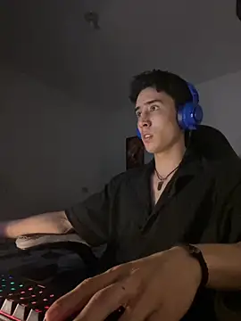 gojo satoru 18 online show from 2, 12, 2025