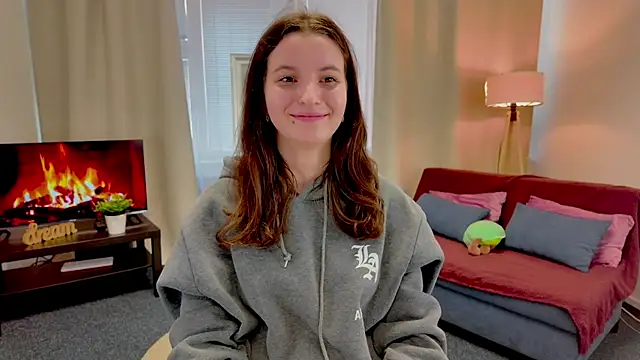 LunaRayy online show from 21, 4, 2026