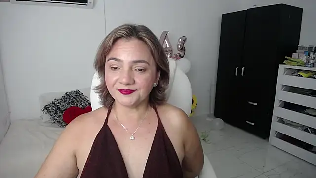 Chiraz hasnaa online show from 20, 1, 2025