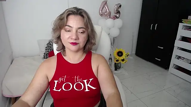 Chiraz hasnaa online show from 27, 1, 2025