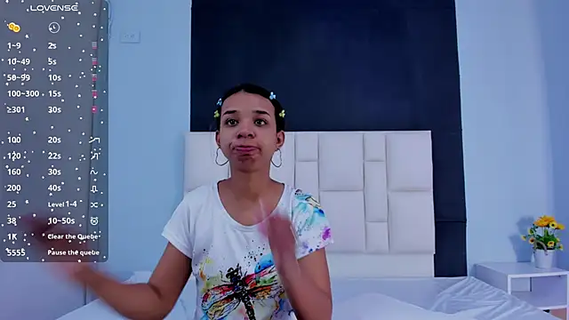 suzanelee online show from 24, 12, 2024