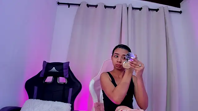 suzanelee online show from 24, 1, 2025