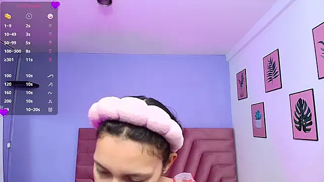 Beautifulskinny18 online show from 5, 2, 2025