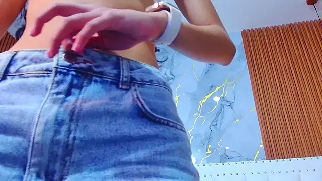 Beautifulskinny18 online show from 2, 3, 2025