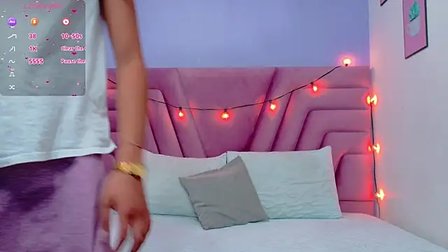 Beautifulskinny18 online show from 8, 9, 2025