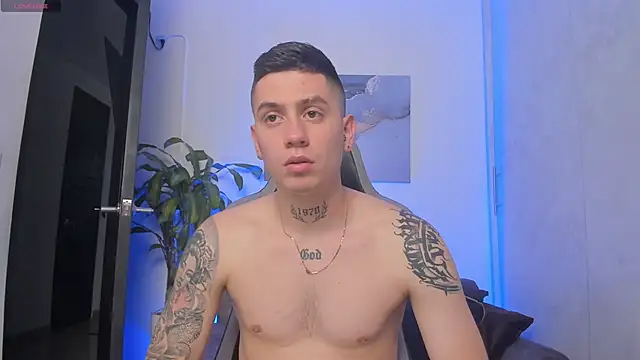 Snapshot of Yeiko_Romero_ chatting on 23, 10, 2025 Yeiko Romero online show from 23, 10, 2025