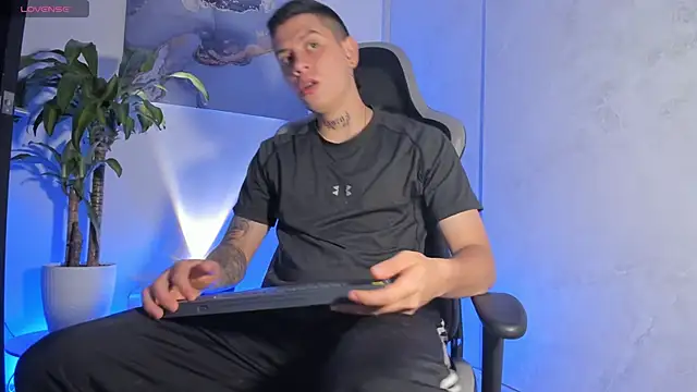 Yeiko Romero  online show from 22, 12, 2025