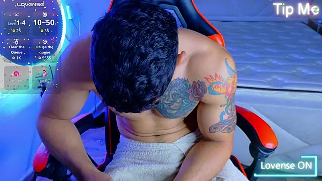 Rich boy01 online show from 14, 9, 2025