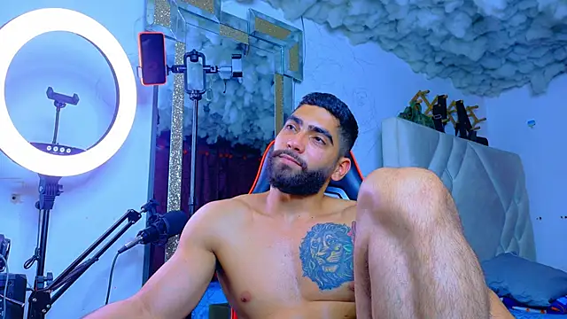 Rich boy01 online show from 18, 4, 2026