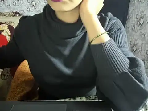 aarjulove online show from 5, 1, 2025