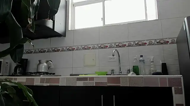 Emma-evans online show from 28, 1, 2025