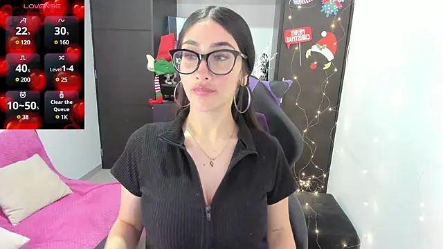 Emilytafur online show from 11, 12, 2024