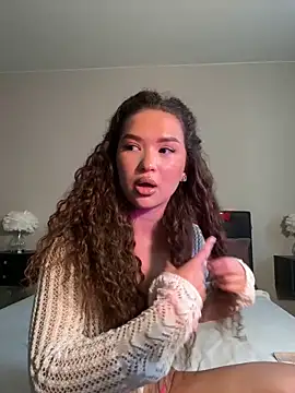 Snapshot of Denise_Garciia chatting on 22, 2, 2025 Denise Garciia online show from 22, 2, 2025
