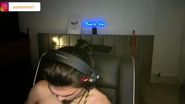 Snapshot of JordanShow chatting on 17, 9, 2025 JordanShow online show from 17, 9, 2025