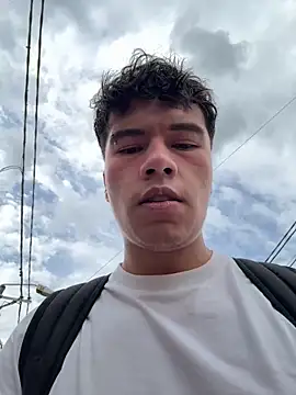 Logan smith1 online show from 17, 9, 2025