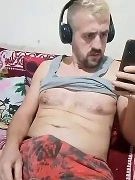 Snapshot of GrofLicno chatting on 31, 12, 2024 GrofLicno online show from 31, 12, 2024