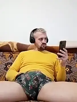 Snapshot of GrofLicno chatting on 10, 1, 2025 GrofLicno online show from 10, 1, 2025