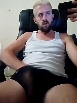 Snapshot of GrofLicno chatting on 28, 9, 2025 GrofLicno online show from 28, 9, 2025