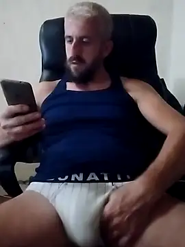 Snapshot of GrofLicno chatting on 15, 10, 2025 GrofLicno online show from 15, 10, 2025