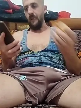 Snapshot of GrofLicno chatting on 26, 10, 2025 GrofLicno online show from 26, 10, 2025