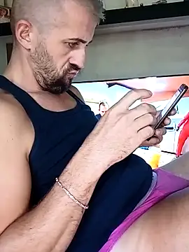 Snapshot of GrofLicno chatting on 5, 11, 2025 GrofLicno online show from 5, 11, 2025