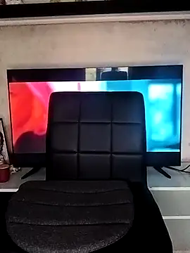 Snapshot of GrofLicno chatting on 18, 11, 2025 GrofLicno online show from 18, 11, 2025