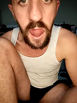 Snapshot of GrofLicno chatting on 1, 12, 2025 GrofLicno online show from 1, 12, 2025