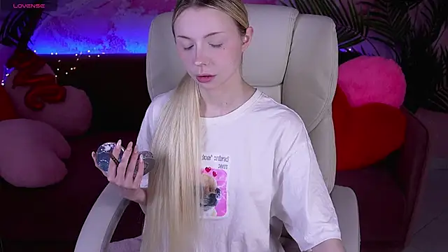 Snapshot of EviStar chatting on 24, 2, 2026 EviStar online show from 24, 2, 2026