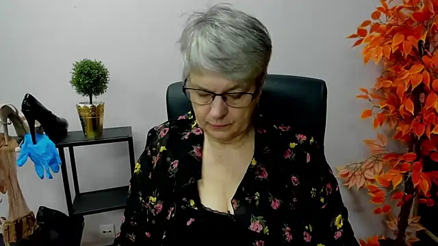 Snapshot of IrisDream chatting on 13, 1, 2025 IrisDream online show from 13, 1, 2025