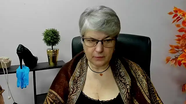 Snapshot of IrisDream chatting on 30, 1, 2025 IrisDream online show from 30, 1, 2025