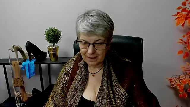 Snapshot of IrisDream chatting on 26, 2, 2025 IrisDream online show from 26, 2, 2025