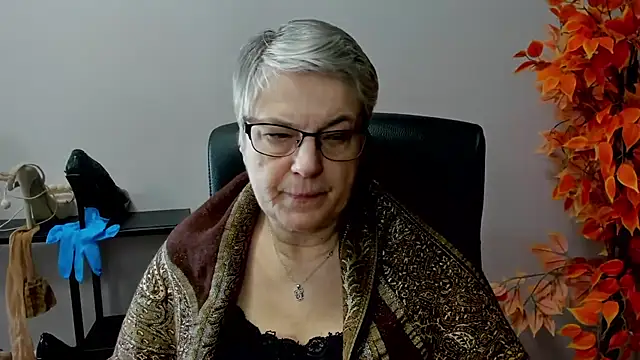 Snapshot of IrisDream chatting on 18, 3, 2025 IrisDream online show from 18, 3, 2025