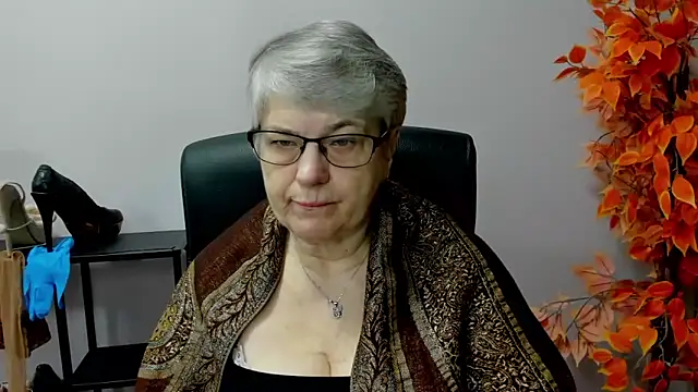 Snapshot of IrisDream chatting on 19, 3, 2025 IrisDream online show from 19, 3, 2025