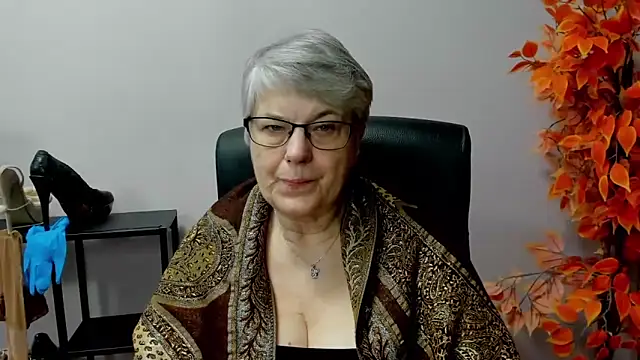 Snapshot of IrisDream chatting on 19, 3, 2025 IrisDream online show from 19, 3, 2025