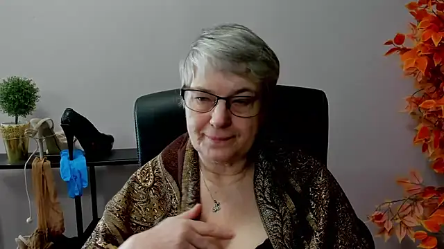 Snapshot of IrisDream chatting on 21, 3, 2025 IrisDream online show from 21, 3, 2025