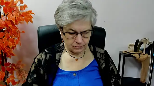 Snapshot of IrisDream chatting on 26, 9, 2025 IrisDream online show from 26, 9, 2025